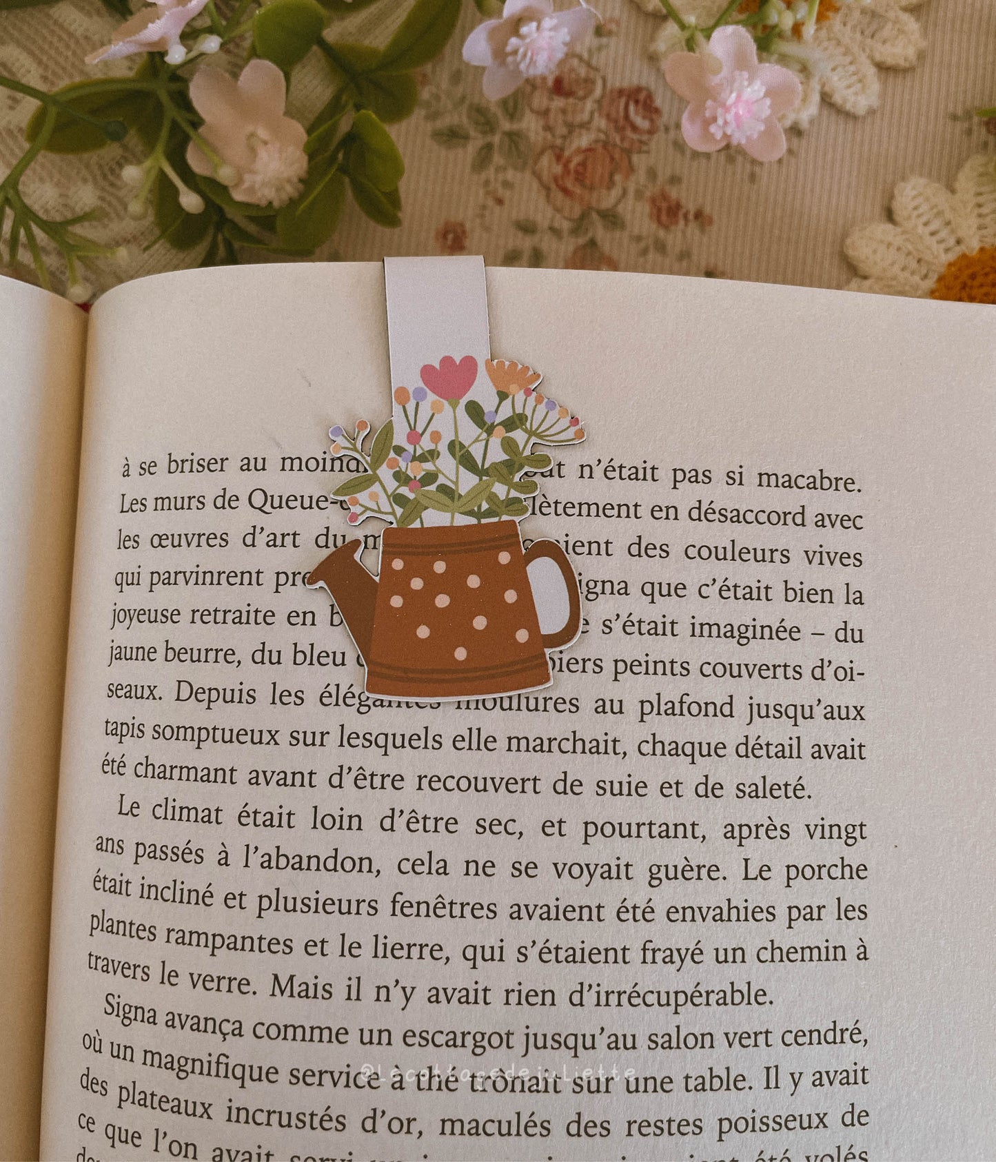 Marque-page magnétique "Arrosoir fleurit"