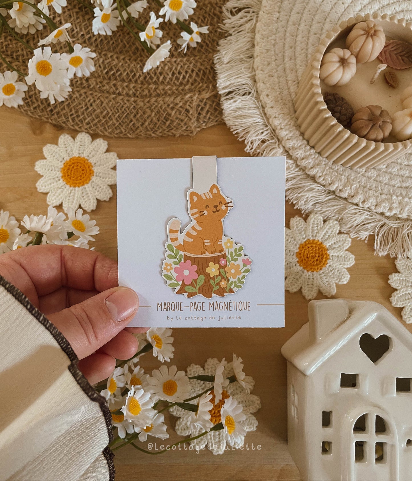 Marque-page magnétique "Le chat du printemps"