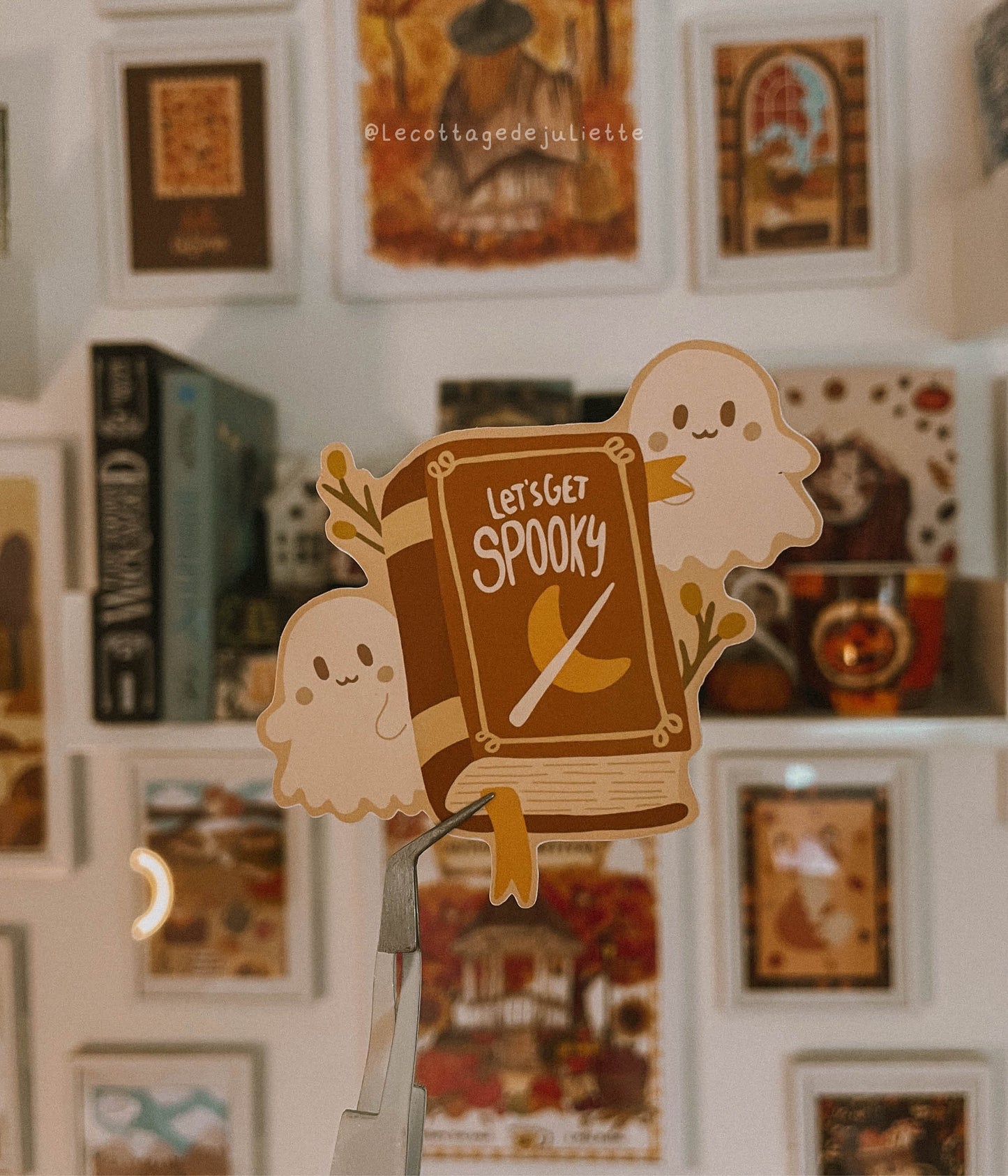 Sticker "Spooky Book"