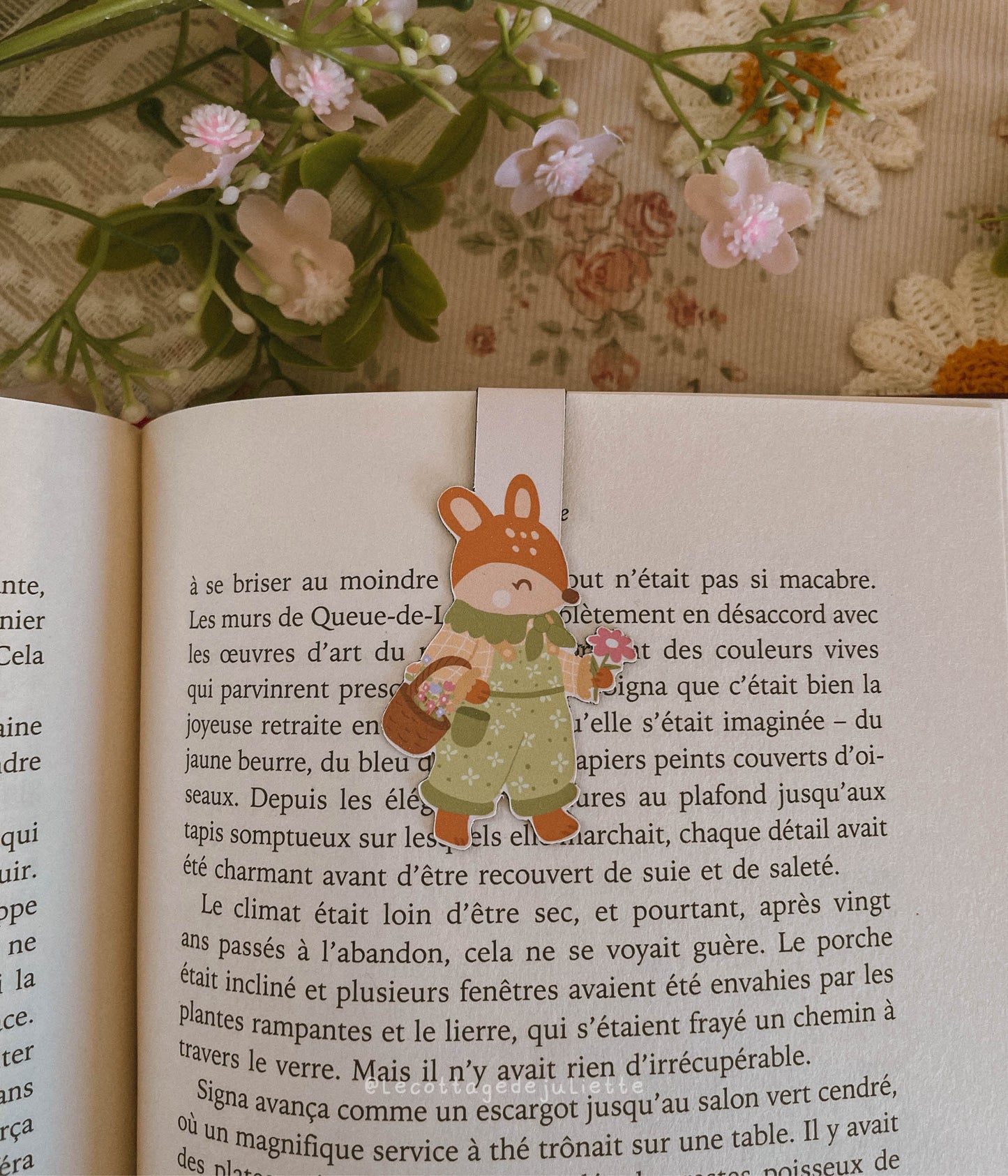 Marque-page magnétique "The spring doe"