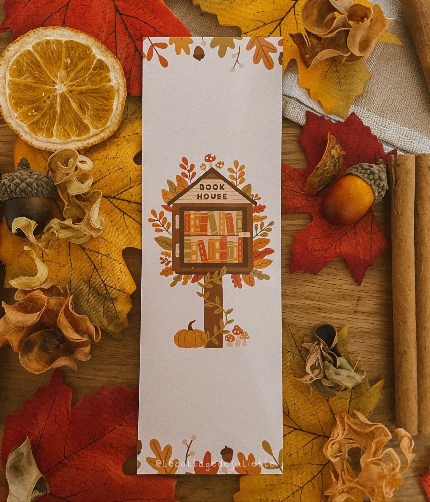 Marque-page "Autumn book house"