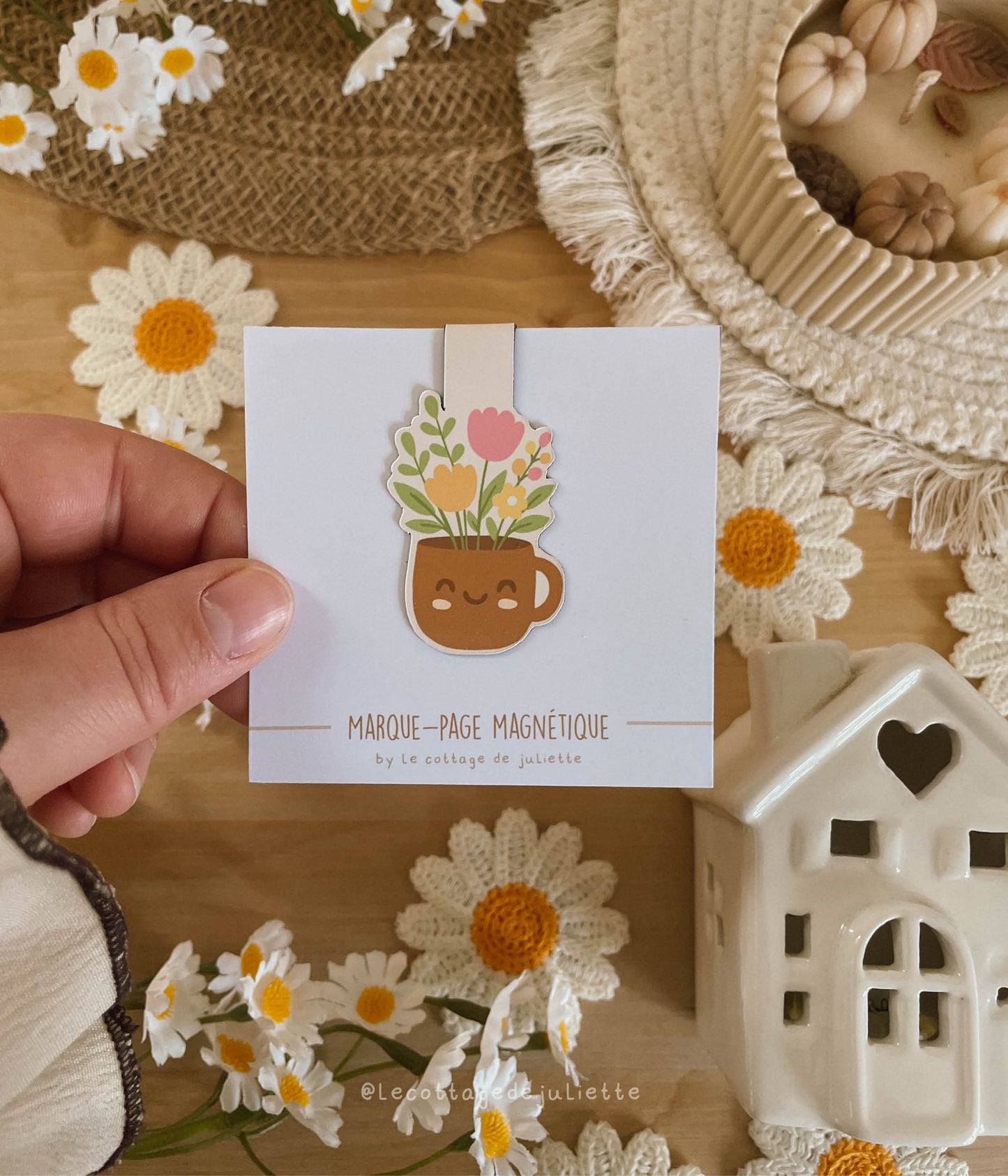 Marque-page magnétique "Le mug en fleurs"