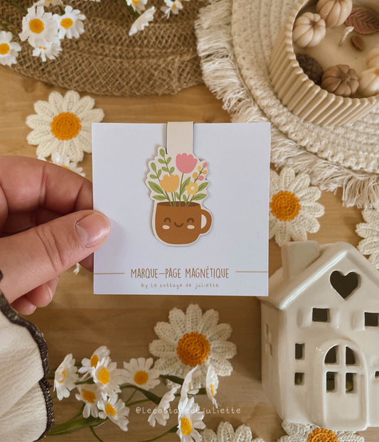 Marque-page magnétique "Le mug en fleurs"