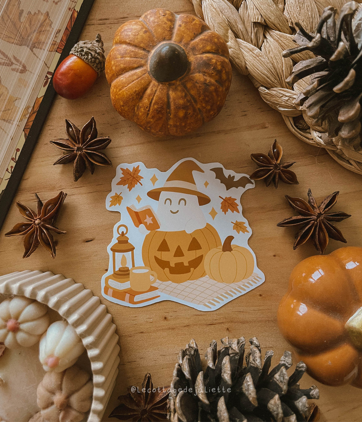 Sticker "The ghost's cozy moment"